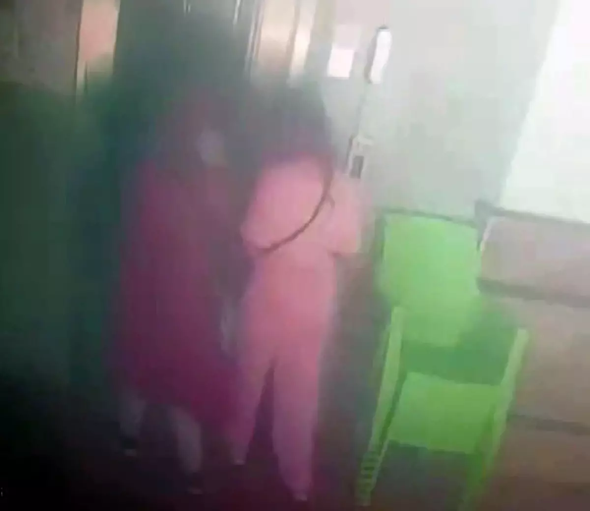 adanada kadinlar 200 bin lira altin caldi NIid1U81