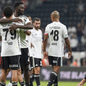 besiktas zorlandi ama uc puani kapti gmRPtQIr