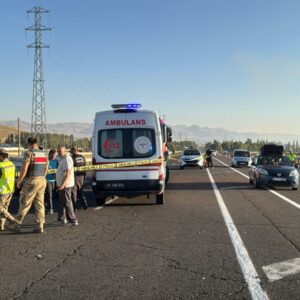 erzurumda feci kaza 4 kisi hayatini kaybetti cliUyYi4