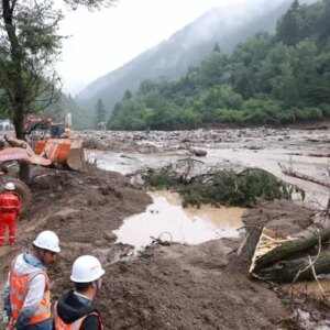 gansuda sel 10 olu 33 kayip cGnsd1XU