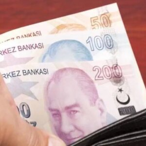 hukumet ikinci teklifinde sadece taban ayliga bin lira zam onerdi dalga gecer gibi teklif OQyEMQQH