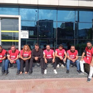 karabaglar belediyesinde isciler eylemde zu4ufMCw