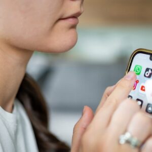 whatsapp uzerinden aramaya rus kistilamasi geldi artik sesimiz gitmiyor Gn7JSjK2