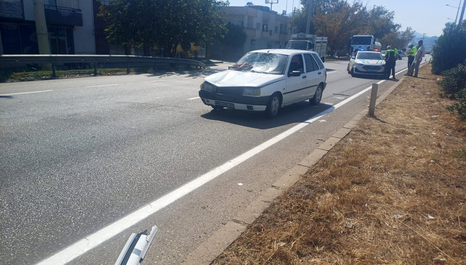 manisada kaza otomobilin carptigi kadin hayatini kaybetti 4qJ9raG6