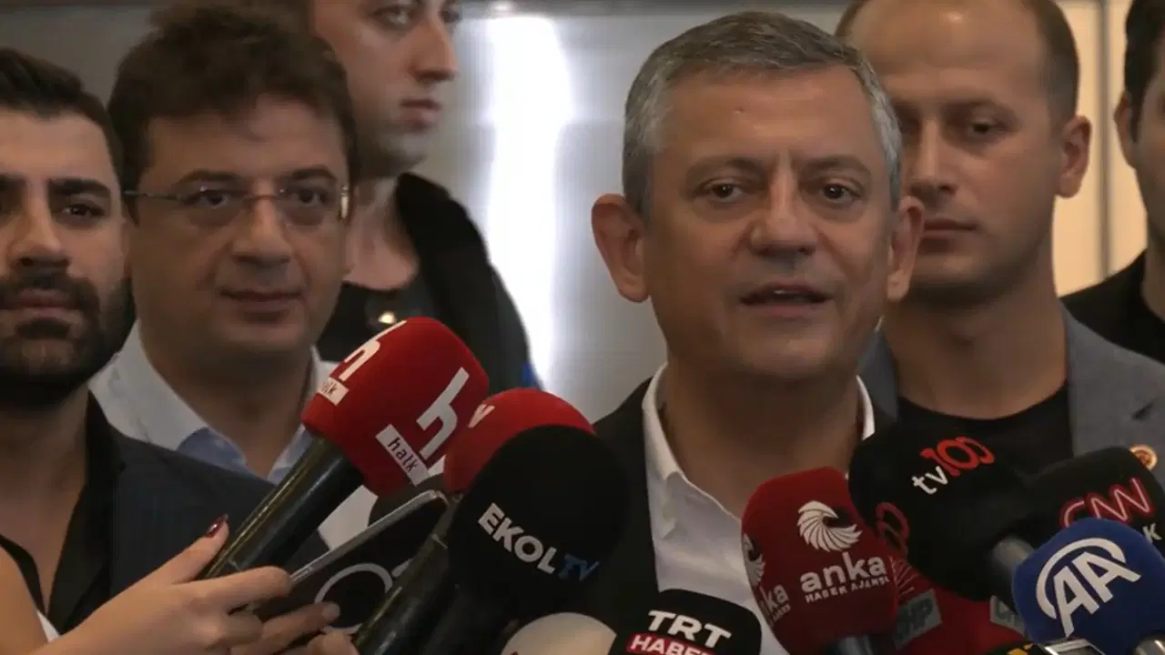 ozgur ozelden 15 eylul aciklamasi genel baskanliga kayyum atanirsa 6 gun durur GIeDBJT1