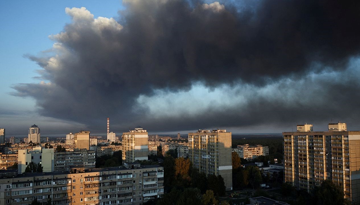 rusya kievi vurdu hukumet binasinda yangin cikti dYaWgcmV