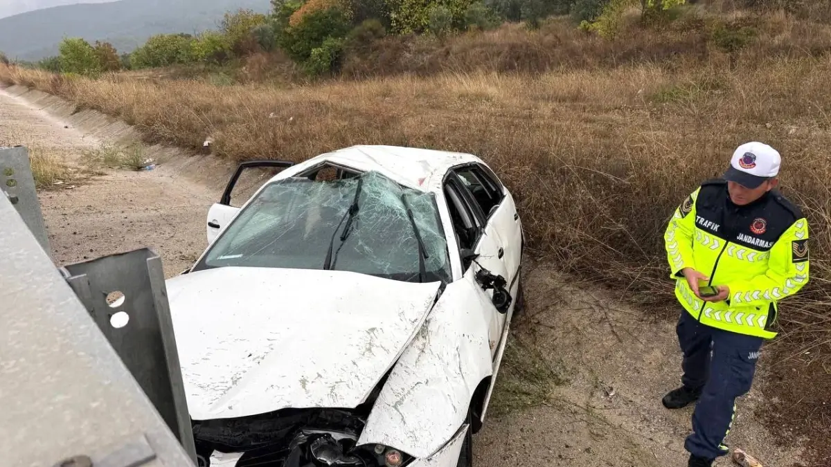 bursada trafik kazasi 4 yarali qZ1P374C