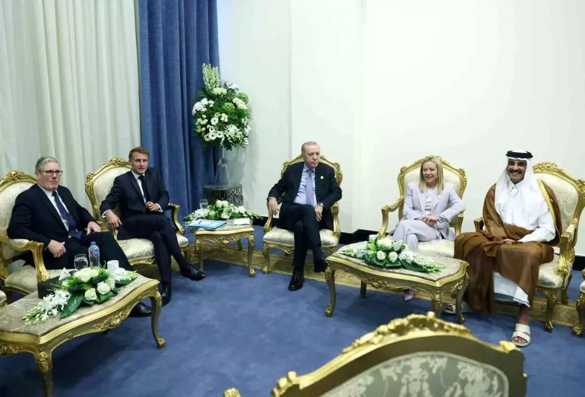 cumhurbaskani erdogandan italya basbakani meloniye sigarayi biraktirmam lazim SSVgIznu.jpg