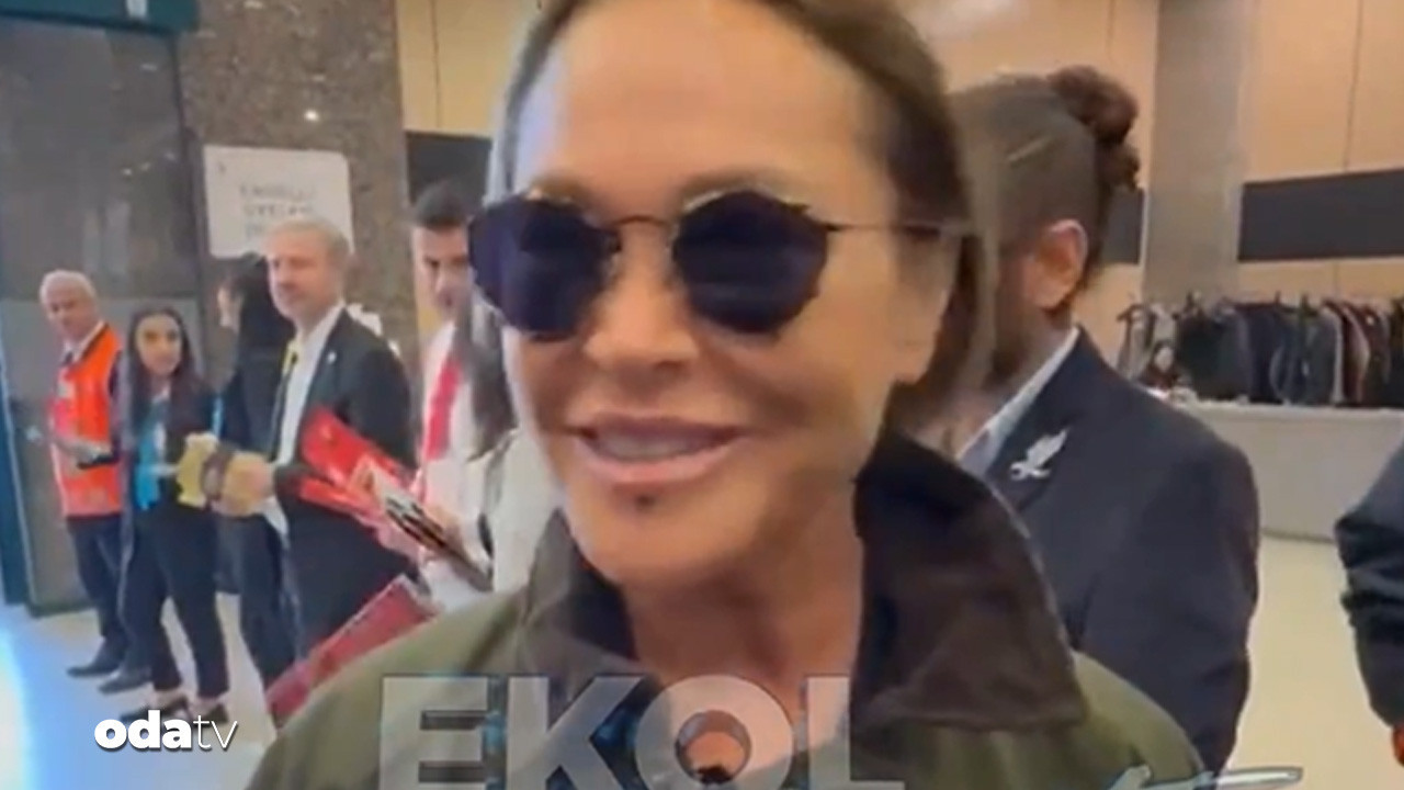 hulya avsar sergen yalcin oyle de gitse boyle de gitse bir bildigi vardir Ucne5zea.jpg