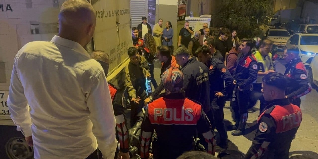 kucukcekmecede motosiklet kazasi 2 polis yarali lCF1QdwM.jpg