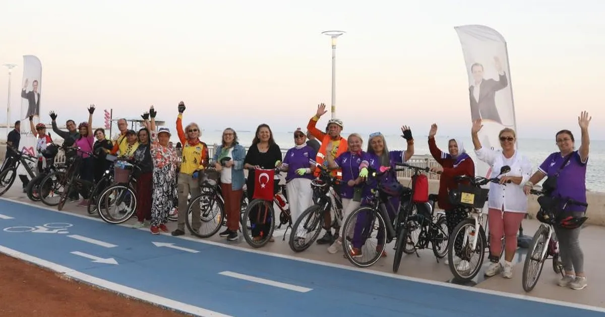 mersinde kadinlara pedal gucu XFJpKilr.webp