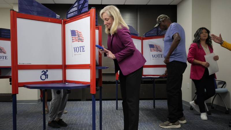 secilmesinin uzerinden 1 yil gecti trumpin ilk buyuk sinavi bugun secim sonuclari abdye dair ne soyleyecek cumhuriyetcileri ne bekliyor s5bFYljg.jpg