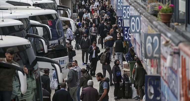 otobus-biletlerine-bayram-zammi-geldi-iste-yeni-tarifeler-IbOzmtmk